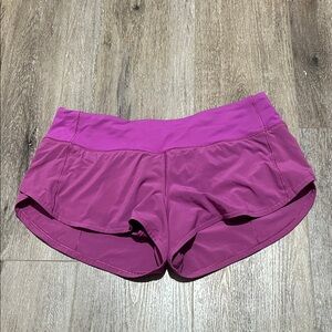 Lulu lemon shorts 2.5